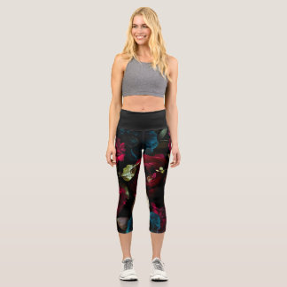 Elegant Vintag Vibe Dark Floral Botanical Capri Leggings