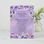 Elegant Violet Floral Wedding Einladung (Stehend Vorderseite)