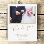 Elegant Wedding Danke Foto Leinwanddruck<br><div class="desc">Ein Gefallen und Genuss von Erinnerungen - Hochzeitszarat Foto mit einem maßgeschneiderten Foto, Brautnamen und Bräutigam und Hochzeitstag. Eine elegante und stilvolle Danksagung an die Foto-Leinwand - großartig als ein unvergessliches Geschenk für Ihre Hochzeitsgäste, vor allem Ihre Eltern, Schwester, Bruder, Großmutter, Großvater... und nahe Freunde. Vielen Dank " ist in...</div>