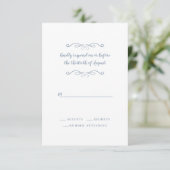 Elegant Wedding Delicate Dusty Blue Minimalistisch RSVP Karte (Stehend Vorderseite)