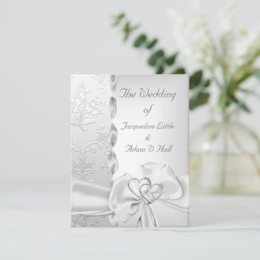 Elegant Wedding Floral Silver White Bow Herz Einladung (Stehend Vorderseite)