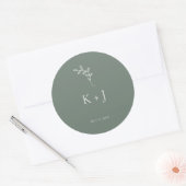 Elegant Wedding Minimal Sage Green Envelope Seal Runder Aufkleber (Umschlag)