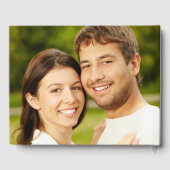 Elegant White and Gold Zwei Fotos Hochzeit Gästebuch (Rückseite)