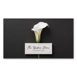 Elegant White Calla Lily Minimalist Black Memorial Magnetische Visitenkarte