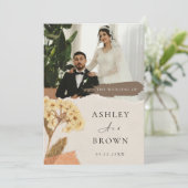 Elegant White Cream Modern Photo Wedding  Einladung (Stehend Vorderseite)