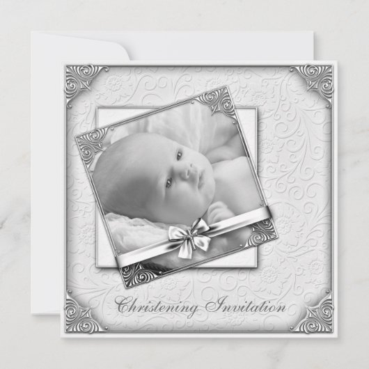 Elegant White Damask Foto Christening Einladung (Vorderseite)