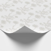 Elegant White Floral Botanical Pattern Geschenkpapier (Ecke)