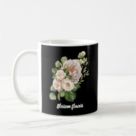 Elegant white floral bouquet with green leaves kaffeetasse