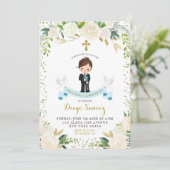 Elegant White Floral Boy First Heilige Kommunion Einladung (Stehend Vorderseite)