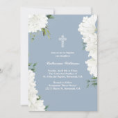 Elegant White Floral Dusty Blue Taufe Einladung (Vorderseite)