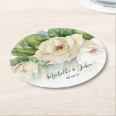 Elegant White Floral Magnolia nennt Script Wedding Runder Pappuntersetzer (Angewinkelt)