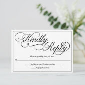 Elegant White Formal Wedding RSVP Karte (Stehend Vorderseite)