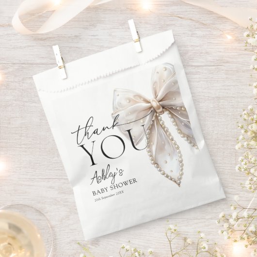 Elegant White Pearl Bow Baby Shower Vielen Dank Geschenktütchen (Ausgeschnitten)