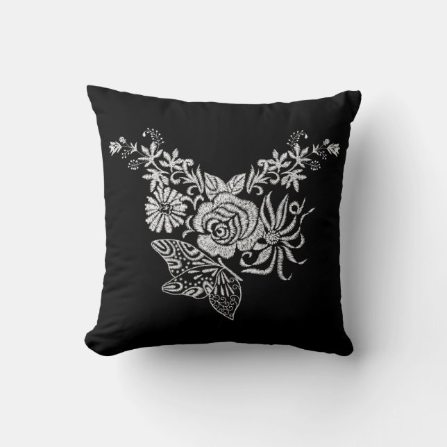 Elegant White Rose Butterfly Kissen (Vorderseite)