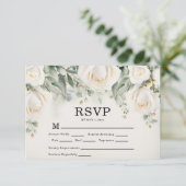 Elegant White Roses Grüne Hochzeit RSVP Karte (Stehend Vorderseite)