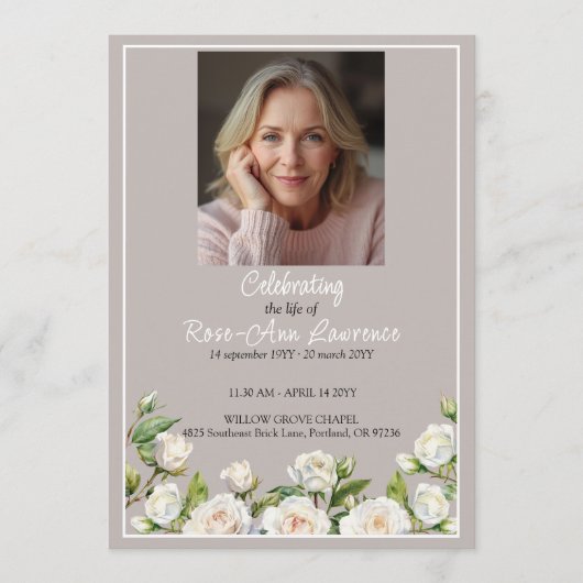 Elegant White Roses Taupe Funeral Folded Programm (Vorderseite)