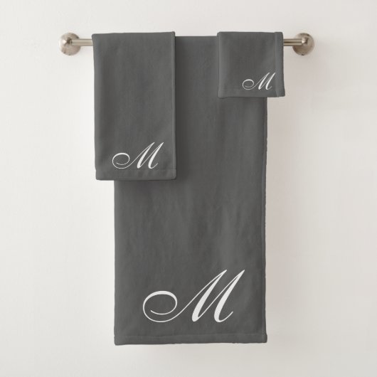 Elegant White Script Initial Gray Badhandtuch Set (Insitu)