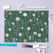 Elegant Wildflower Pattern on Dark Green  Seidenpapier (Handwerk)