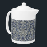 Elegant William Morris Floral Blue White Pattern<br><div class="desc">Eleganter William Morris Blumenblau Weißer Musterteppich - Das Bild, das dieses Produkt dekoriert, ist ein Tapetenmuster aus dem 19. Jahrhundert, das verflochtene Blume und Blattwerk enthält. Das Muster wurde 1886 von Mai Morris (1862 - 1938) entworfen, der Tochter des renommierten britischen Textildesigners und -herstellers William Morris, der von 1834 -...</div>