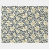 Elegant William Morris Pattern Pastellgrün Elfenbe Fleecedecke (Vorderseite (Horizontal))