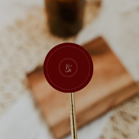 Elegant Wine Red Monogram Wedding Initials Runder Aufkleber