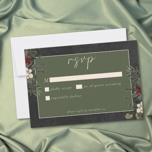 Elegant Winter Berries & Pine Black Wedding RSVP Karte