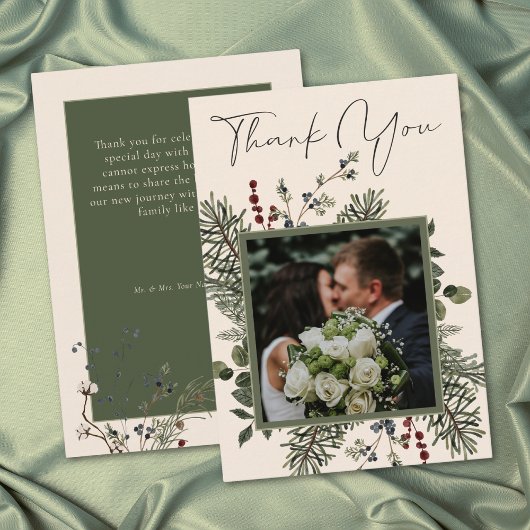 Elegant Winter Berries & Pine Ivory Wedding Dankeskarte