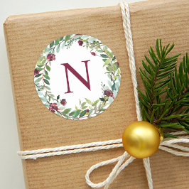 Elegant Winter Greenery Burgundy Monogram Wreath Runder Aufkleber