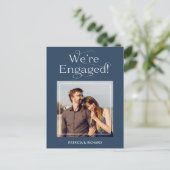 Elegant Wir sind Verlobte Verlobung Ankündigung Po Postkarte (Stehend Vorderseite)