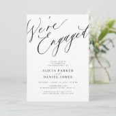 Elegant Wir sind Verlobte Verlobungsfeier Einladung (Stehend Vorderseite)