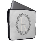 Elegant Wreath Monogram | Grau Laptopschutzhülle (Vorne Rechts)