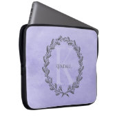 Elegant Wreath Monogram | Lila Laptop-Sieb Laptopschutzhülle (Vorne Rechts)