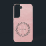 Elegant Wreath Monogram | Rosa Samsung Galaxy Hülle<br><div class="desc">Laden Sie Ihr elektronisches Gerät mit einem eleganten Wreath Monogramm Samsung Galaxy Case auf. Das Case Design verfügt über einen eleganten Beerenkranz,  den Sie mit Ihrem Namen und Monogramm auf einem papiertexturierten Hintergrund personalisieren können.</div>