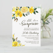 Elegant Yellow Rose Floral Überraschung 30. Geburt Einladung (Stehend Vorderseite)