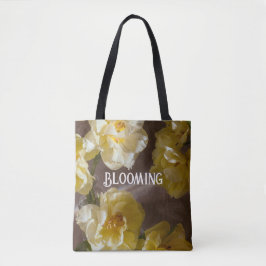 Elegant Yellow tulip Floral Art Tasche