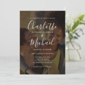 Elegante 2 Foto Signature Script Hochzeit Einladung (Stehend Vorderseite)