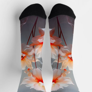 Elegante abstrakte Blush-Blume Nebeliger Fluss Socken