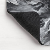 Elegante Abstrakte Flammen und Rauch Mousepad (Ecke)