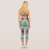 Elegante Abstrakte Regenbogenfarben Schwarze Strei Capri Leggings (Rückseite)