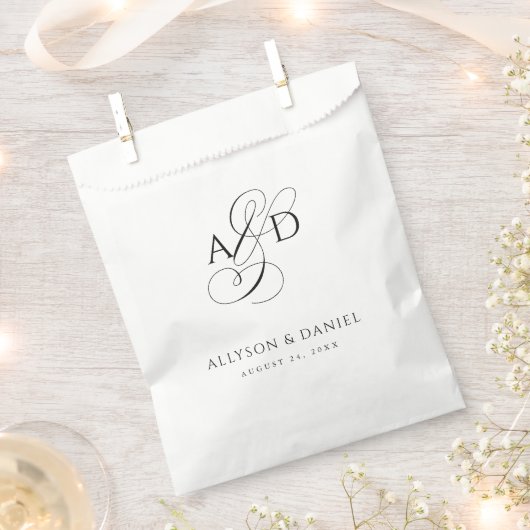 Elegante Anfangsskriptmonogramm Classic Wedding Geschenktütchen (Ausgeschnitten)