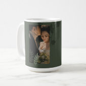 Elegante, anpassbare olivgrüne Hochzeit  Kaffeetasse (Vorderseite Links)