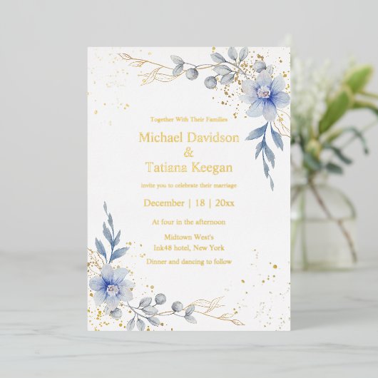 elegante Aquarellfarbenhochzeit in blauem Blau Folieneinladung (Stehend vorne)