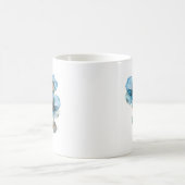 Elegante Aquarellhimmel Blau- und Goldfarben-Blume Kaffeetasse (Mittel)