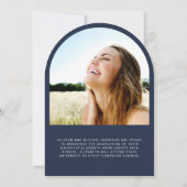 Elegante Arch Foto Blaue Abschluss Ankündigung (Rückseite)