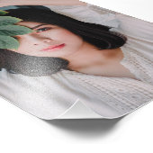 Elegante asiatische Frauen mit grünen Blätter - Fotodruck (Ecke)