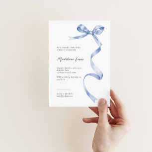 Elegante Babydusche mit blauem Band Einladung
