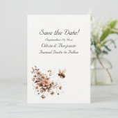 Elegante Bee & Floral Save the Date Card Einladung (Stehend Vorderseite)