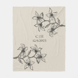 Elegante Beige Floral Monogram Wedding Fleecedecke