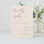Elegante Beige Kalligrafie RSVP Karte (Stehend Vorderseite)