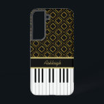 Elegante, benutzerdefinierte Klaviertasten mit Gol Samsung Galaxy Hülle<br><div class="desc">Ein elegantes Musikdesign mit Klaviertasten mit goldenem Quatrefolienmuster auf schwarzem Hintergrund. Auf einem goldfarbenen und schwarzen Akzent für Ihren Namen wird individuell anpassbarer Text angezeigt. Ideal für Pianisten, Pianisten oder Pianisten. Bitte beachten Sie, dass es in diesem Design keine echte Gold- oder Goldfolie gibt, es ist ein gedrucktes Bild mit...</div>